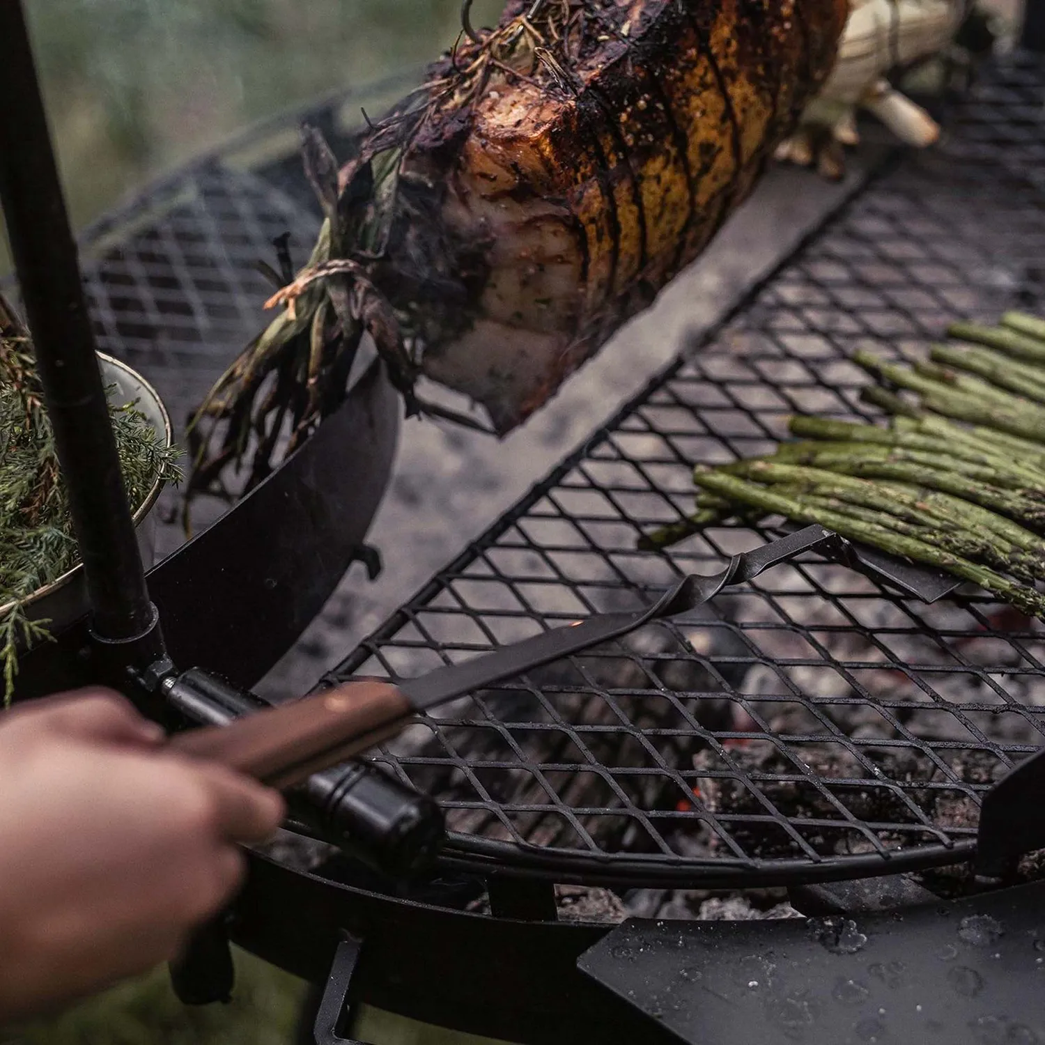 Bare Bones Living Cowboy Grill spatel walnoot lang