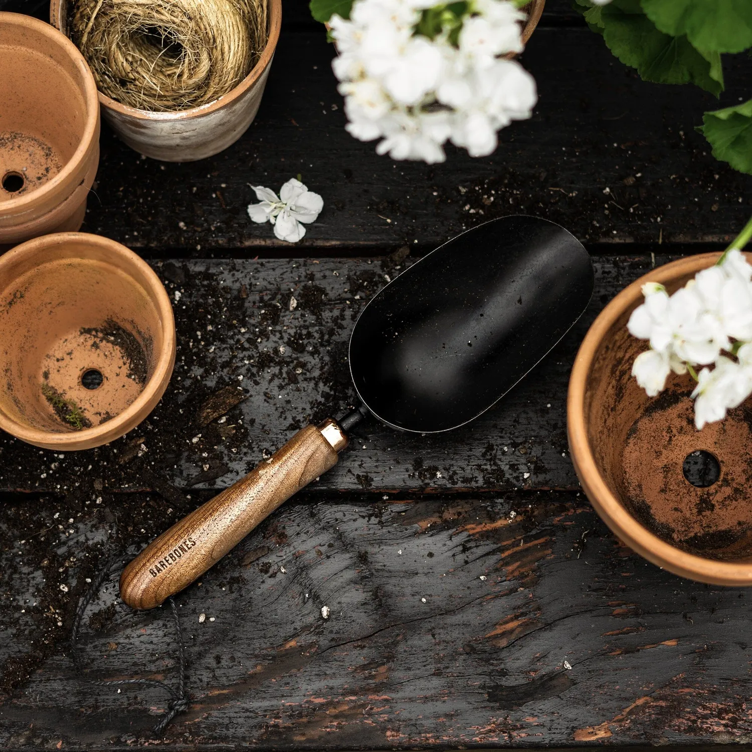 Bare Bones Living Garden Scoop tuinschep walnut/black extra diep