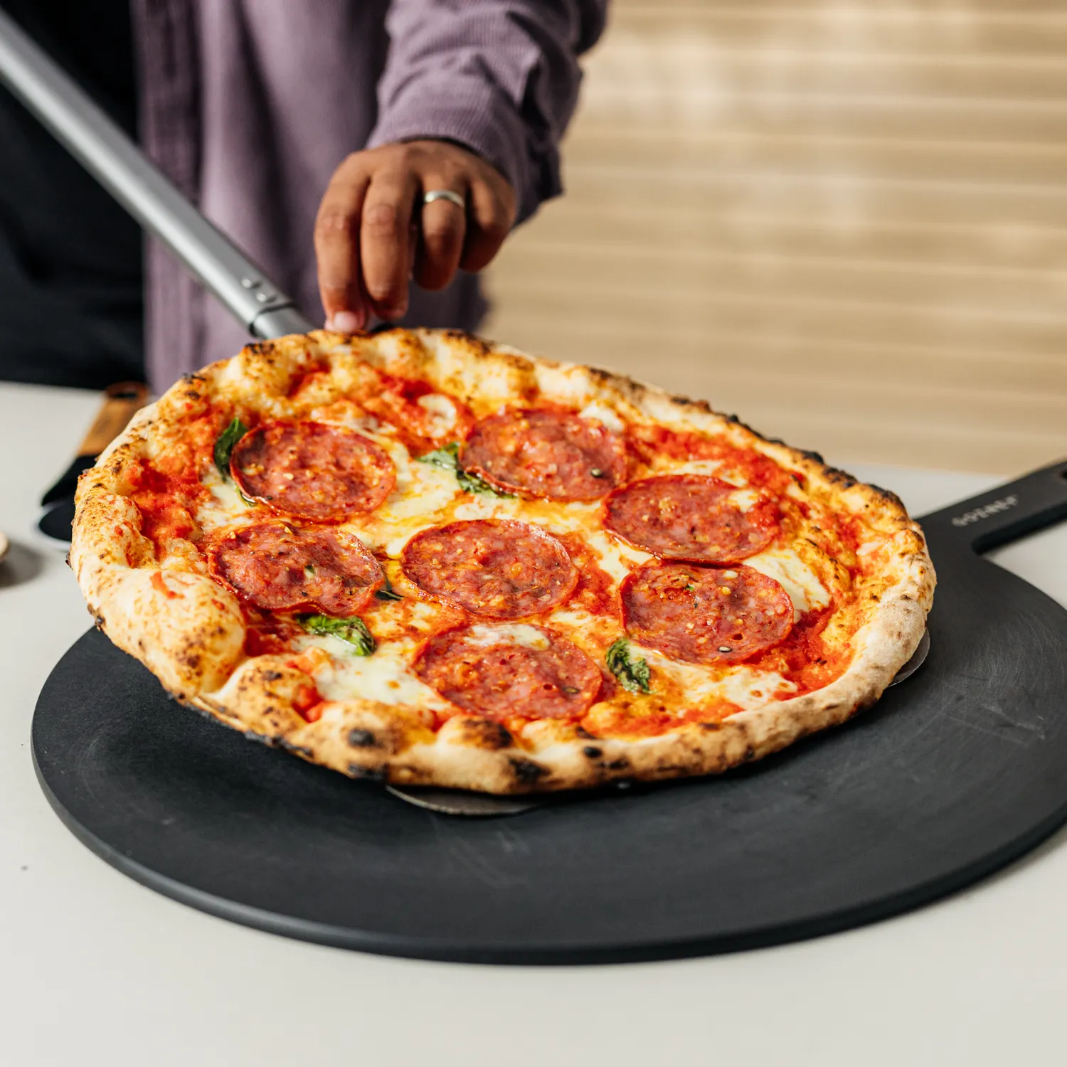 Gozney Pizza Server 14 inch serveerplank vezel