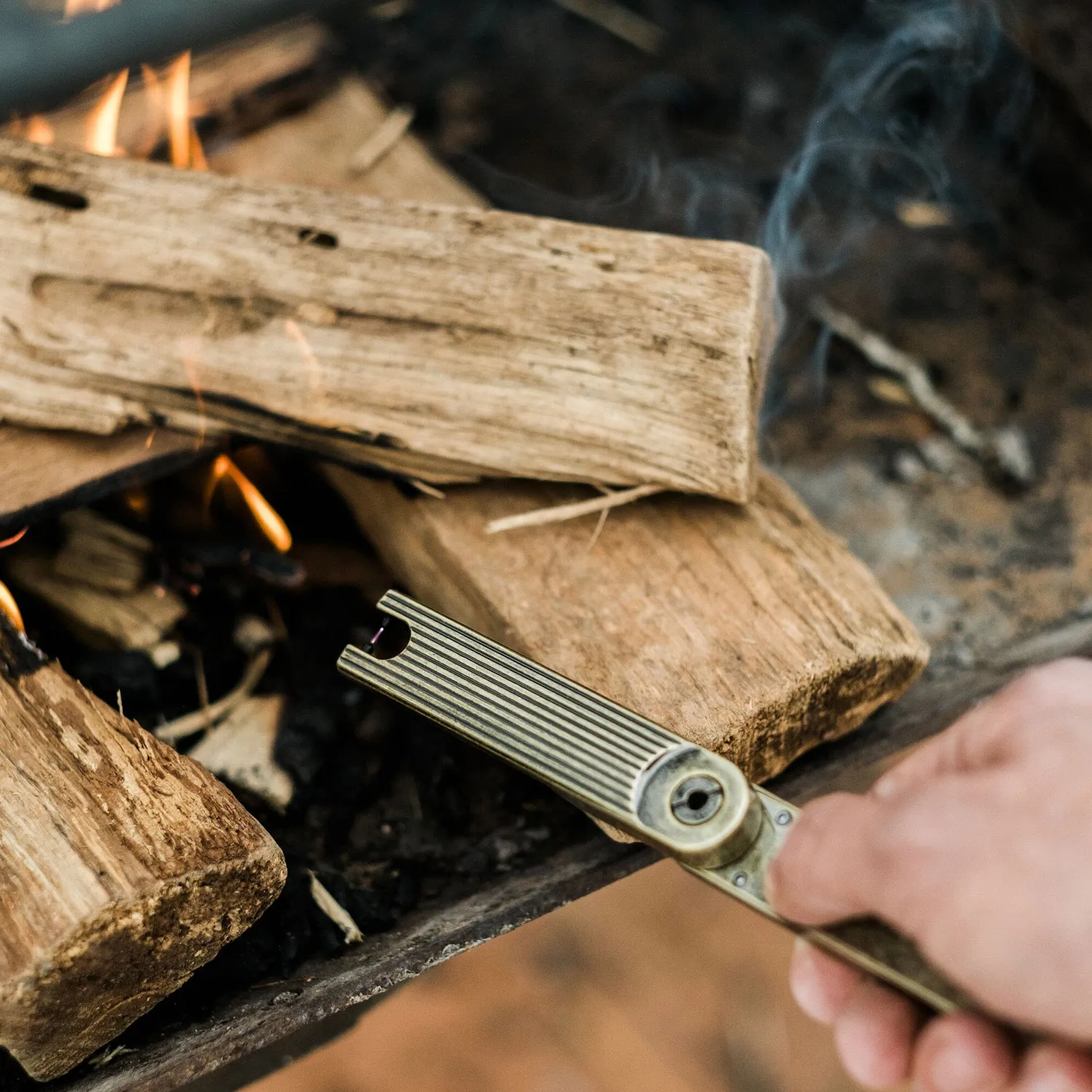 Bare Bones Living Pivot Arc Lighter elektrische aansteker oplaadbaar