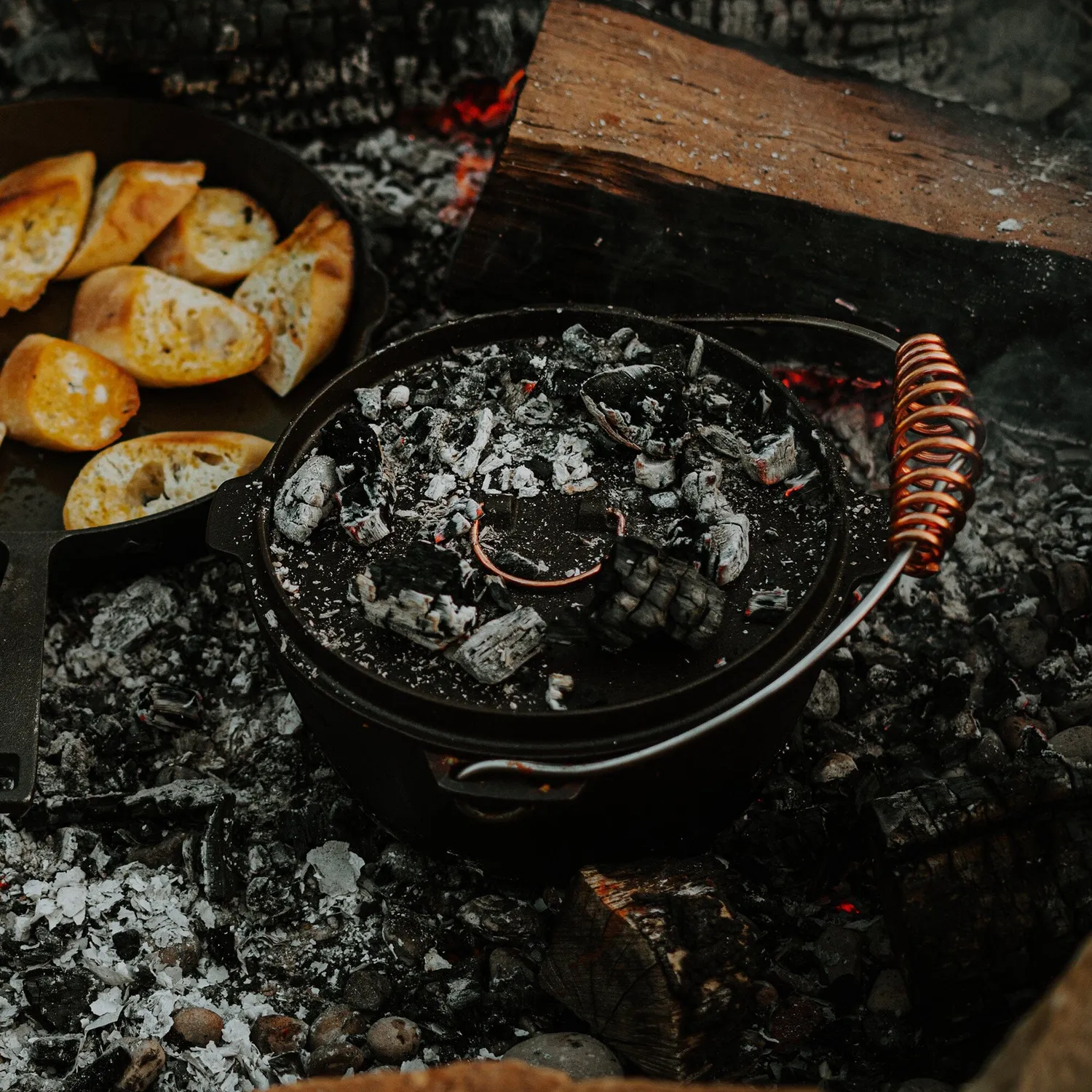 Bare Bones Living Dutch Oven gietijzeren braadpan 4qt