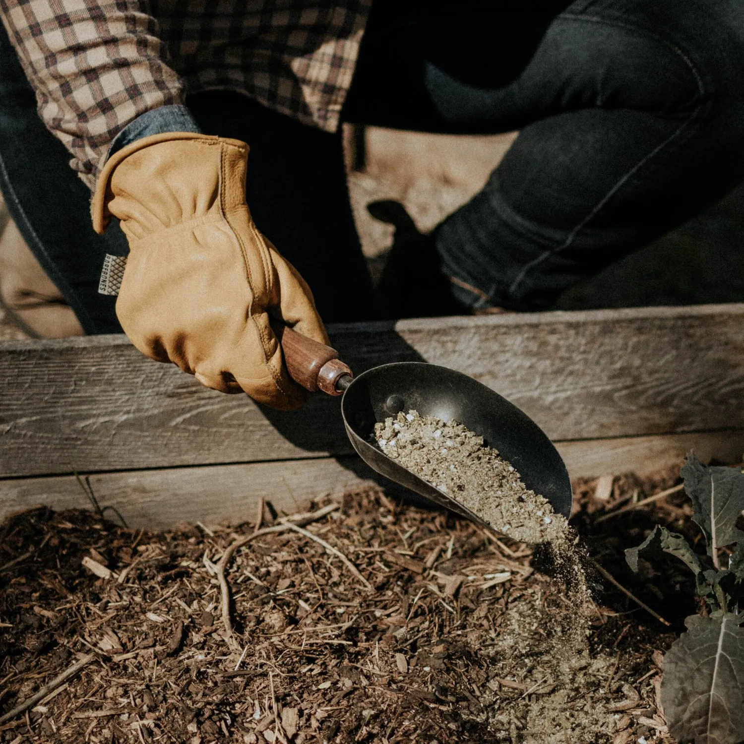 Bare Bones Living Garden Scoop tuinschep walnut/black extra diep