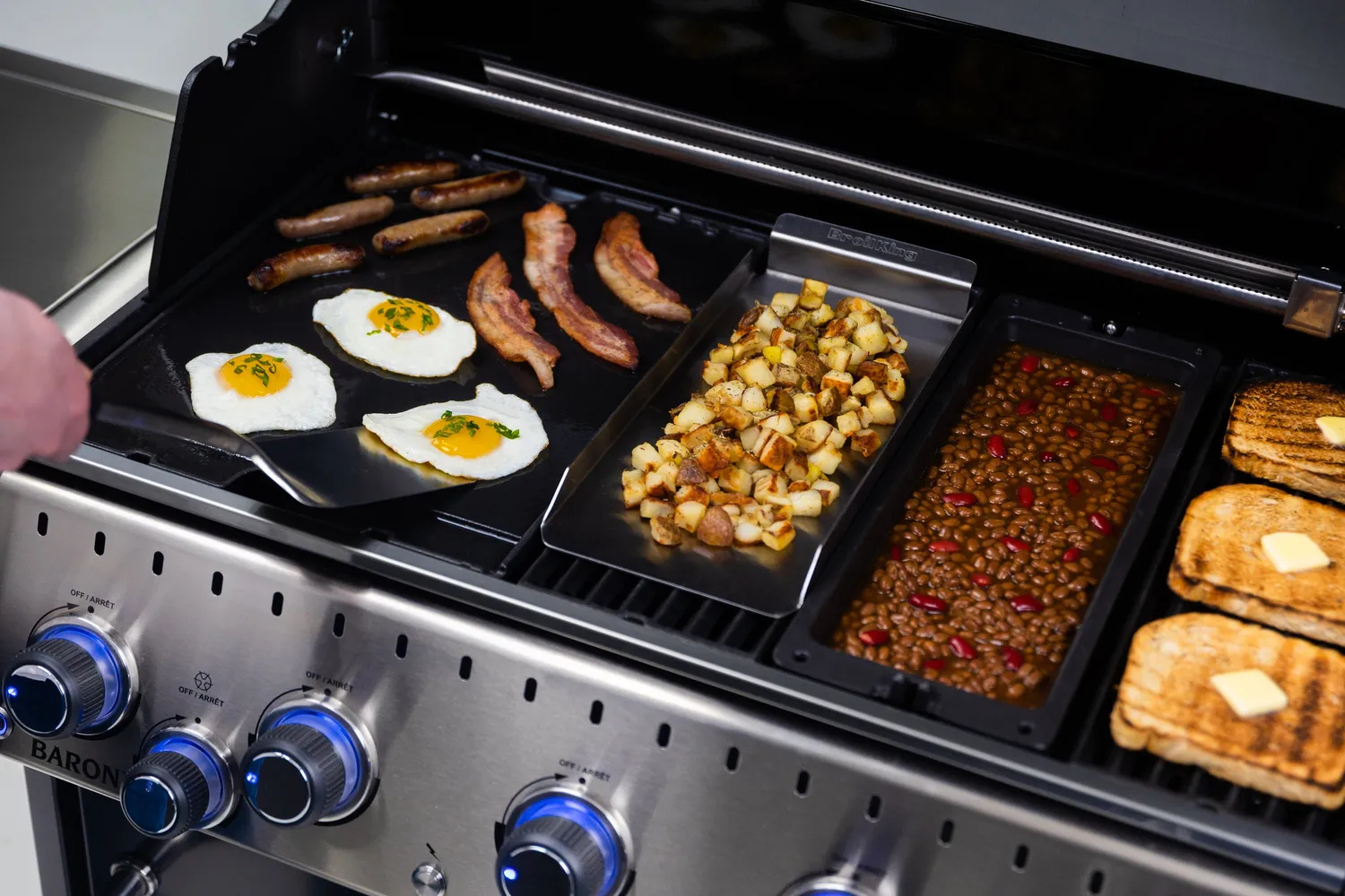 Broil King Baron Sovereign gietijzeren wok