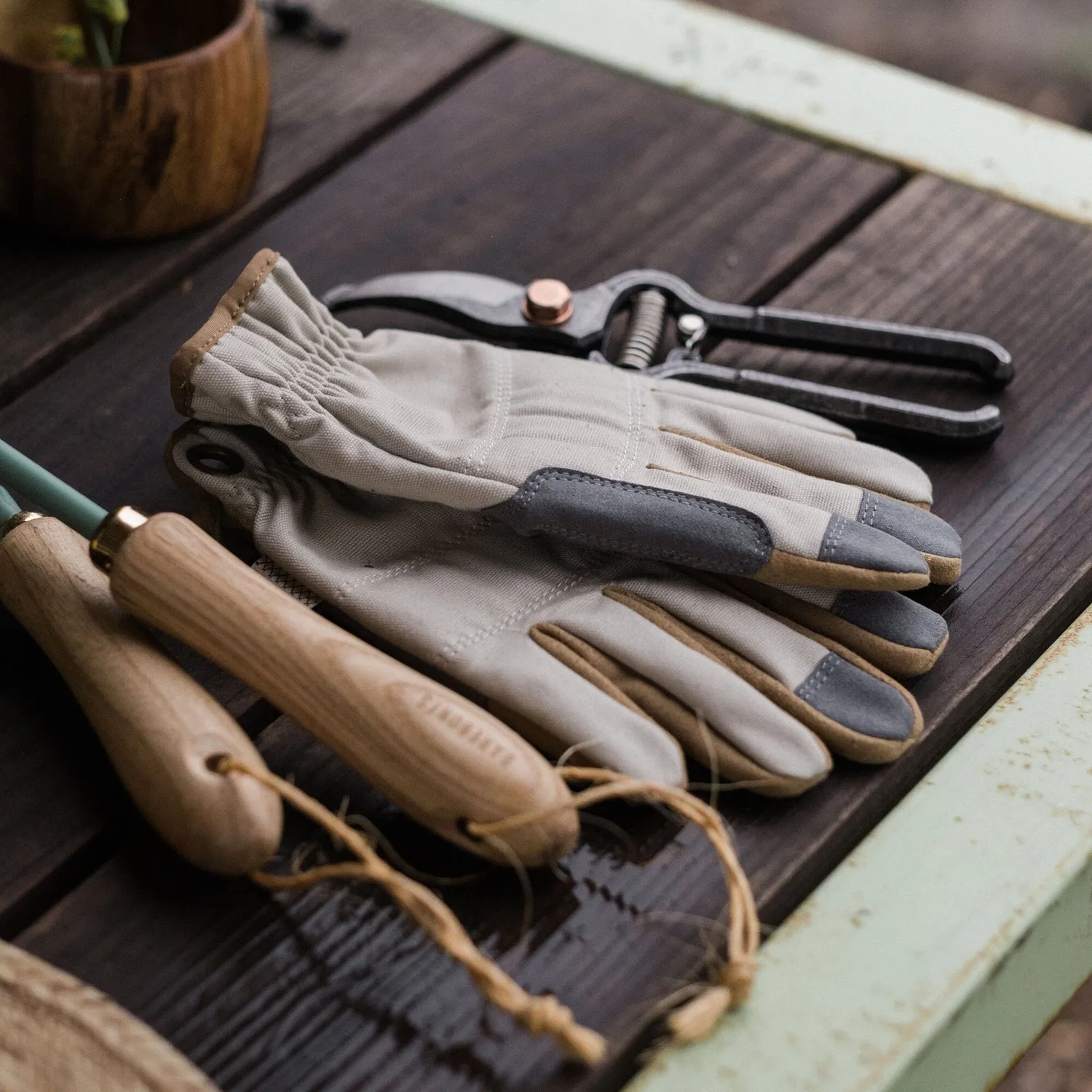 Bare Bones Living Leepa tuinhandschoenen Stone vegan leer