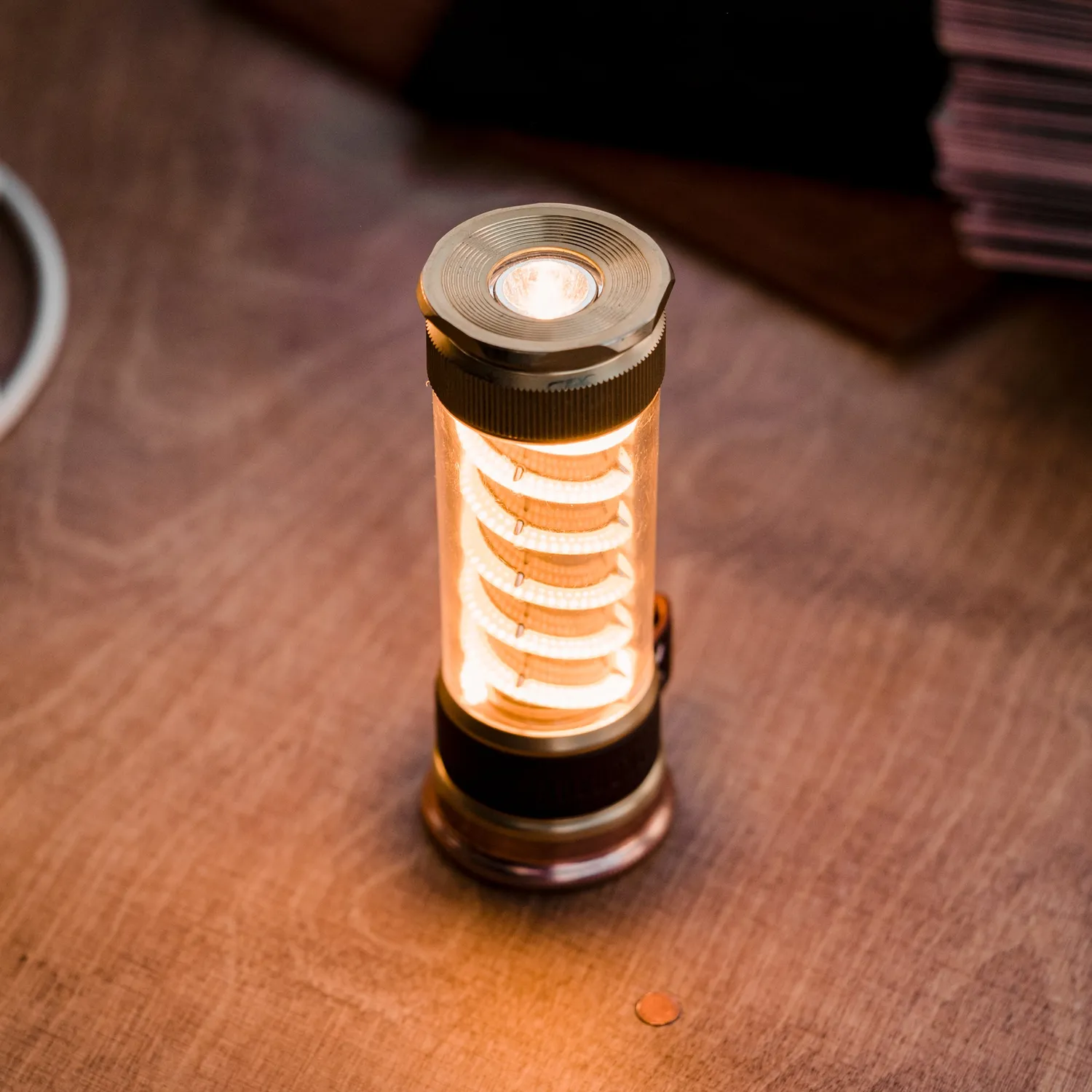 Bare Bones Living Edison Light Stick lantaarn Brass 7 standen