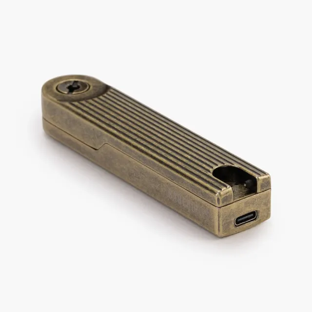 Bare Bones Living Pivot Arc Lighter elektrische aansteker oplaadbaar