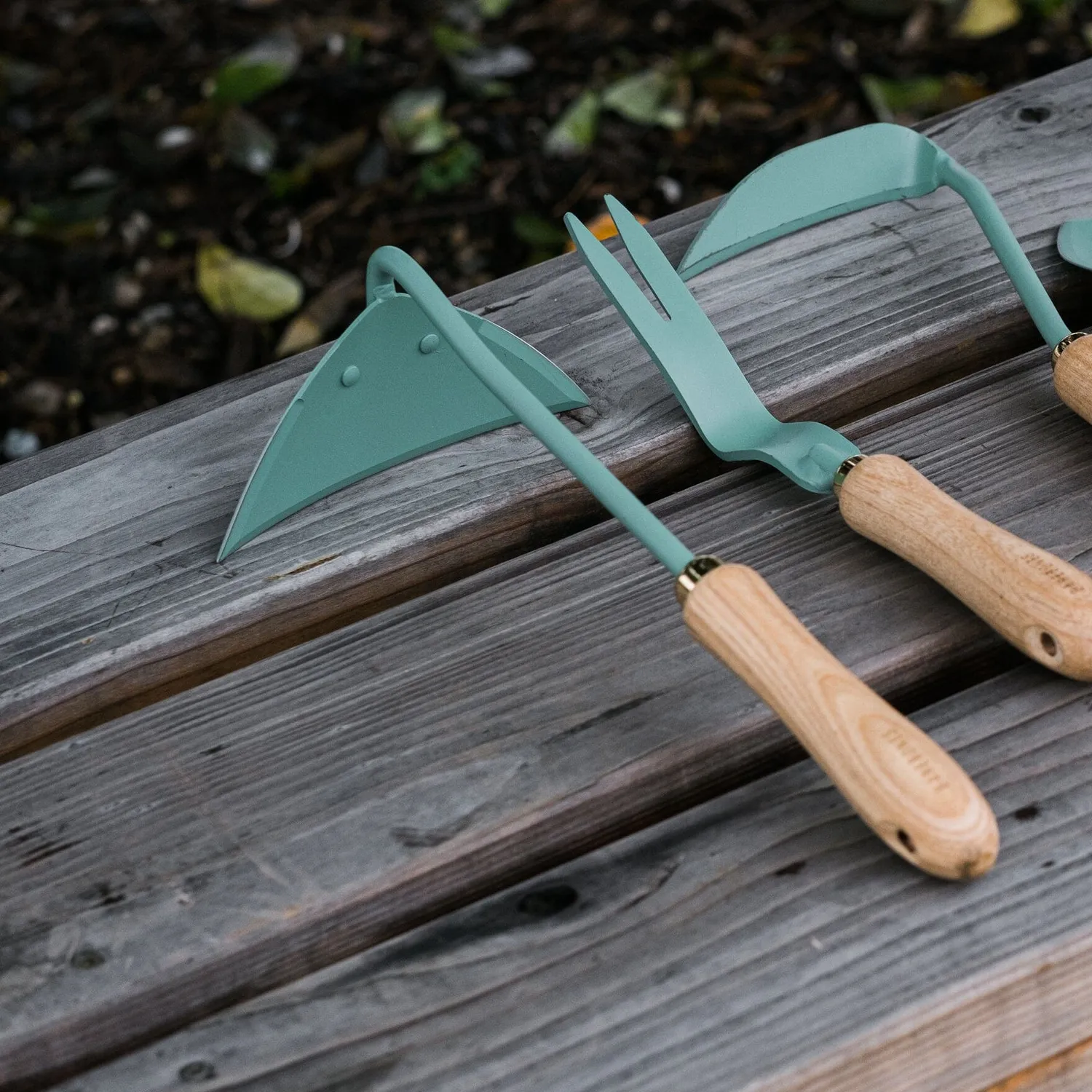 Bare Bones Living Triangle Hoe schoffel walnoot