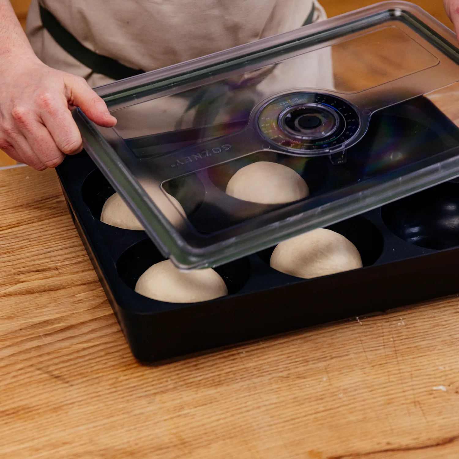 Gozney Dough Tray deegbak luchtdicht met thermometer