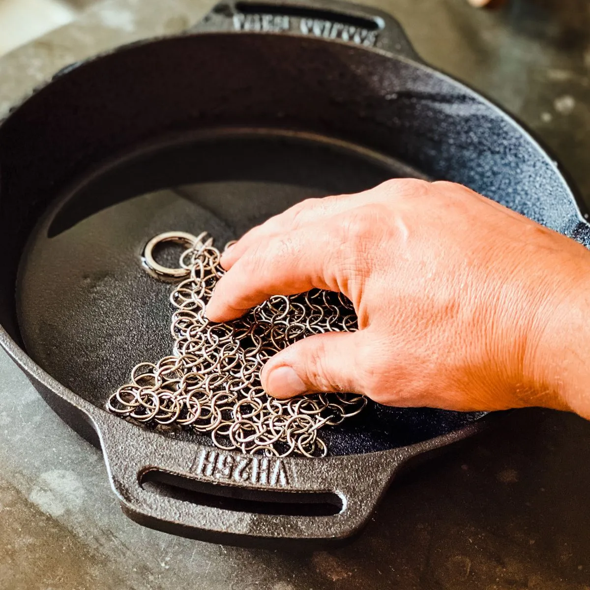 Sartons Chainmail scrubber gietijzer reiniger