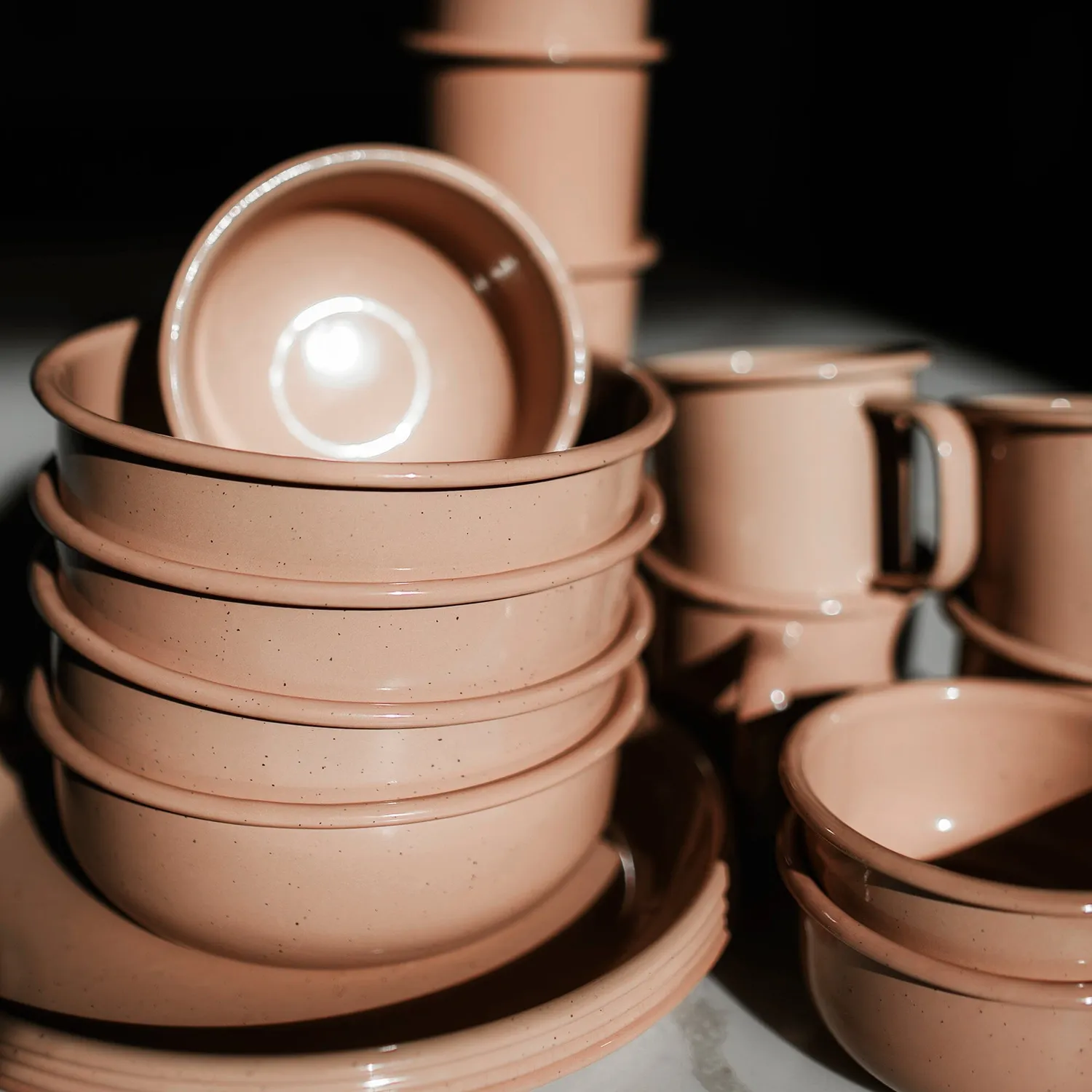 Bare Bones Living Rolled Enamelware Bowl Set Dusty Rose