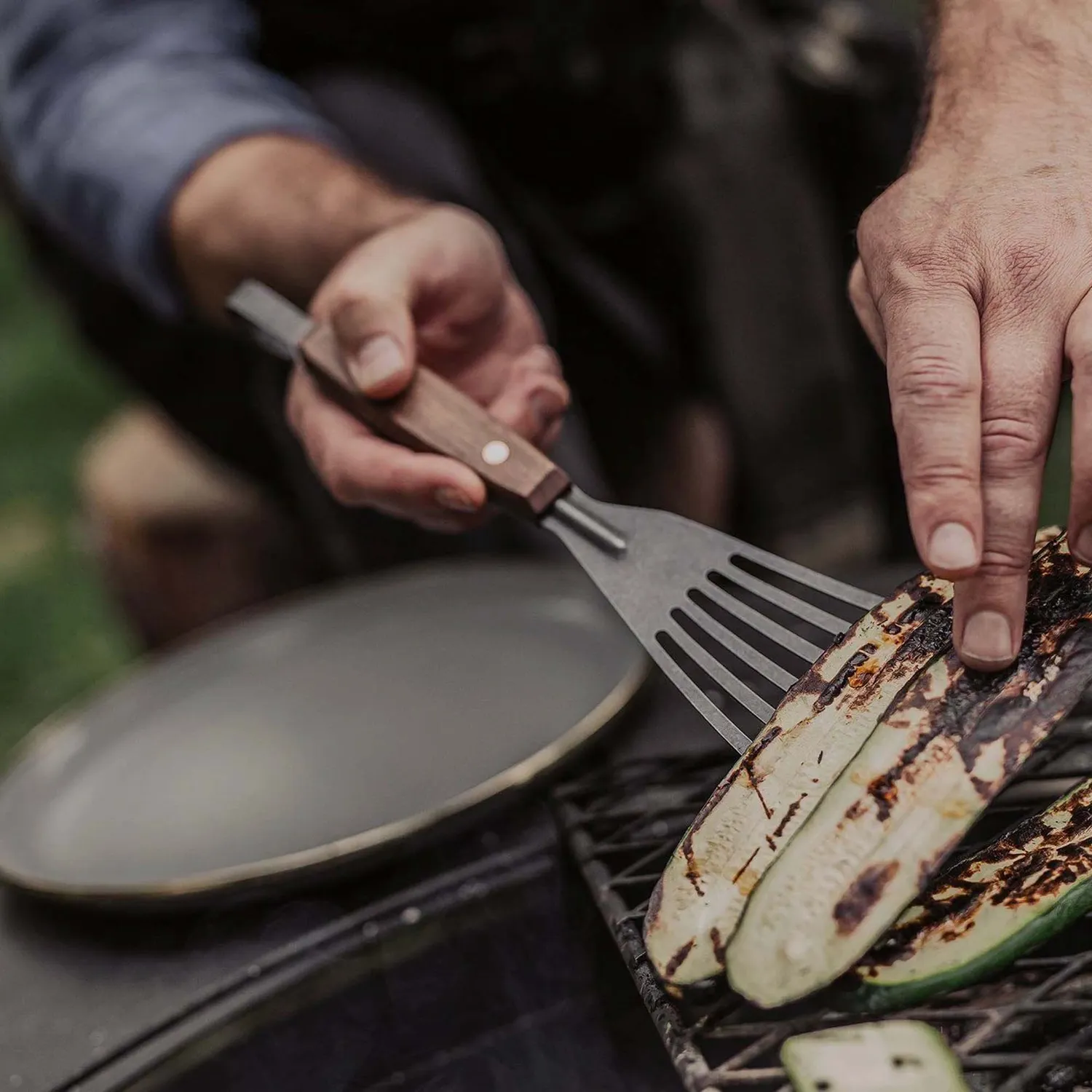 Bare Bones Living Cowboy Grill Fish Spatula visspatel walnoot